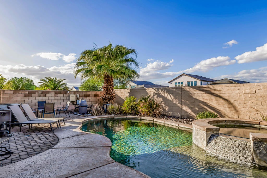 84280 Acqua Court