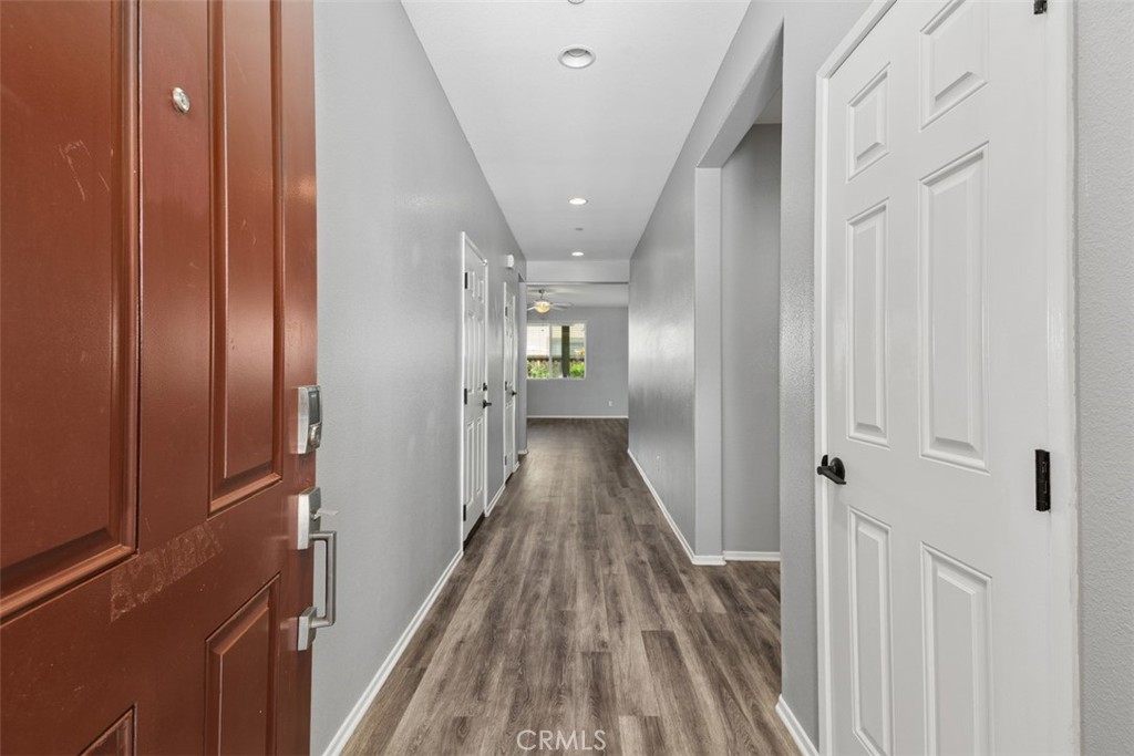 96 Luna Avenue