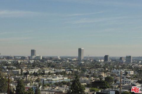 Photo of 1131 ALTA LOMA Road #403, West Hollywood, CA 90069 (MLS # 25619029)