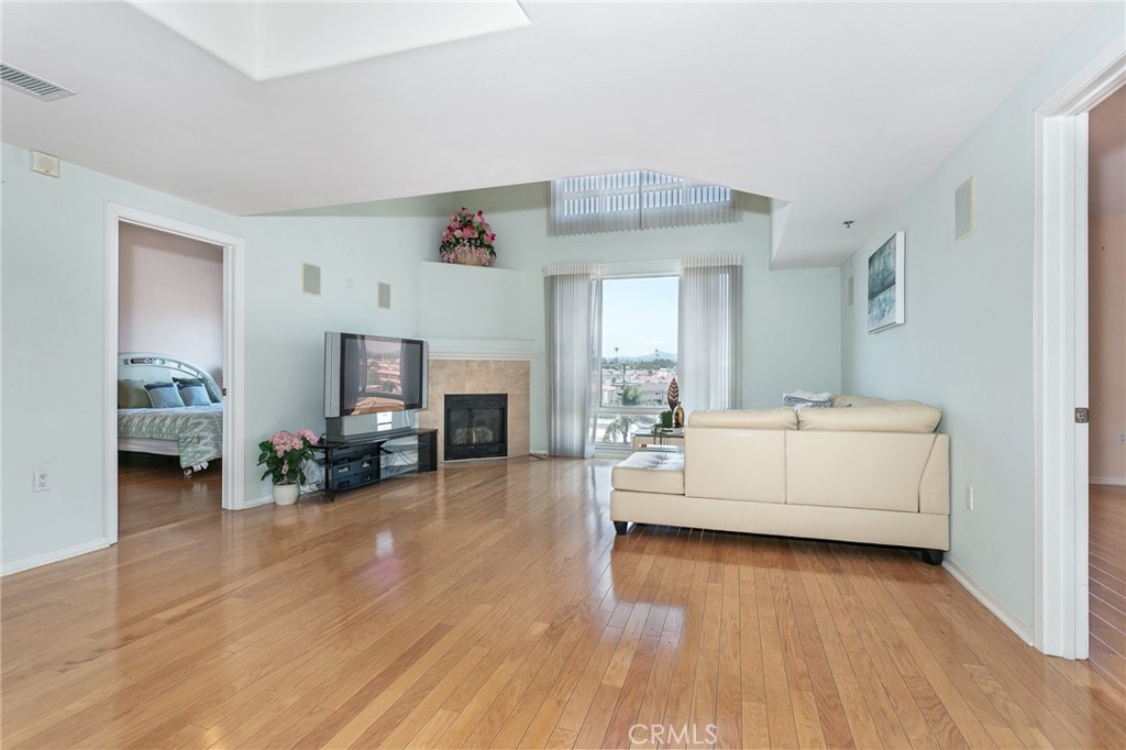 580 W Main Street 323