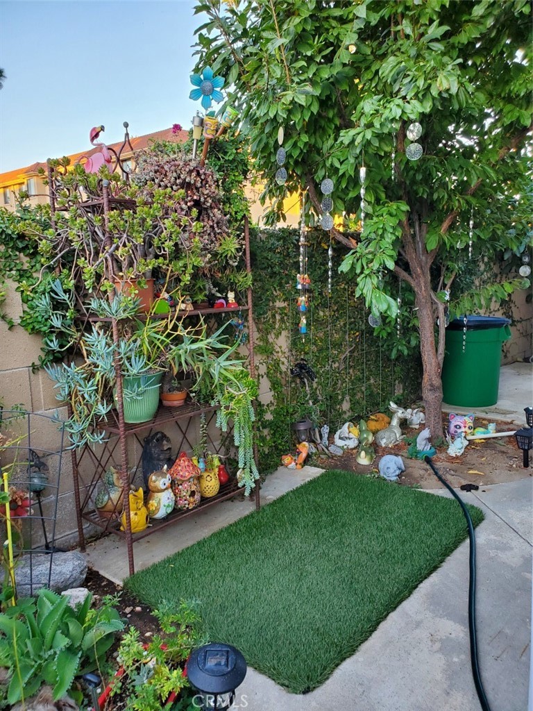 24701 Raymond Way 74