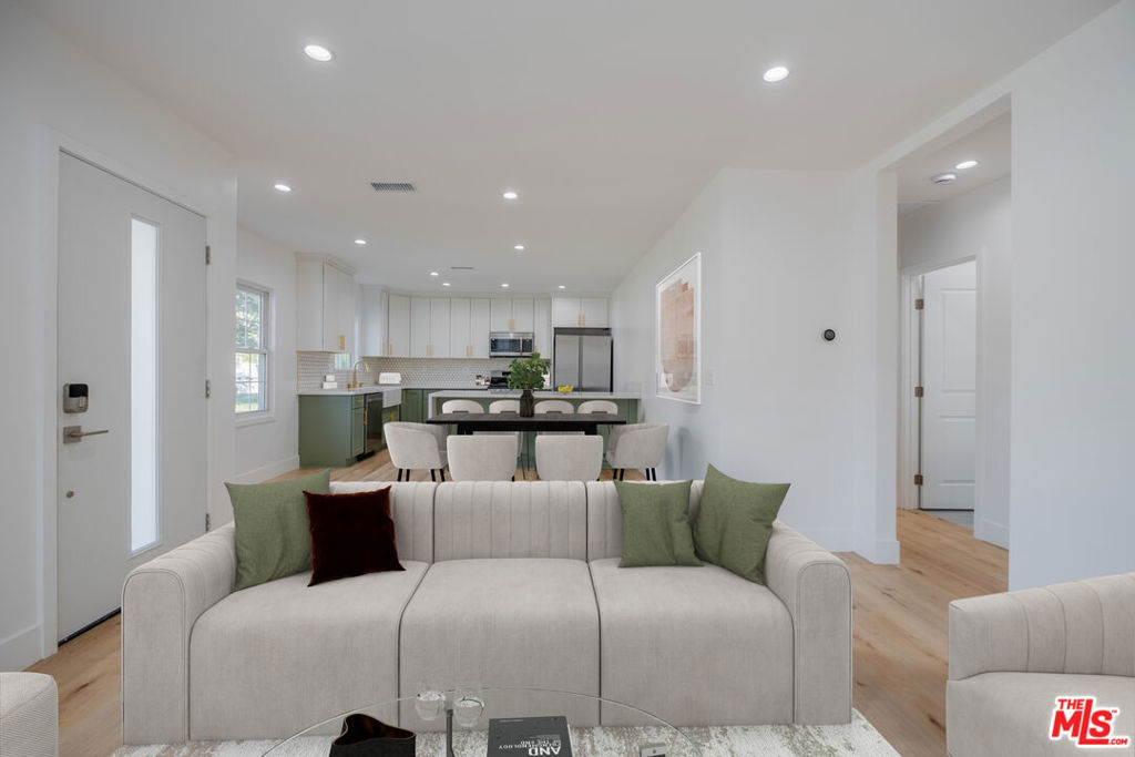 11488 Erwin Street