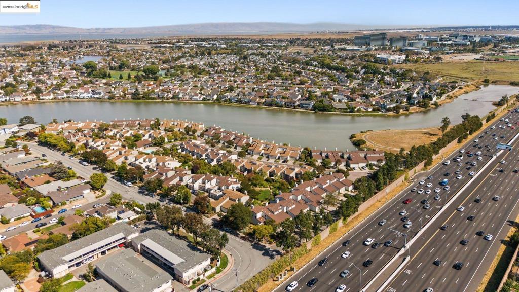 LAGUNA VISTA - Residential