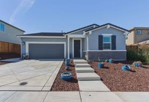 Photo of 2051 Petunia Drive, Hollister, CA 95023 (MLS # ML82044494)