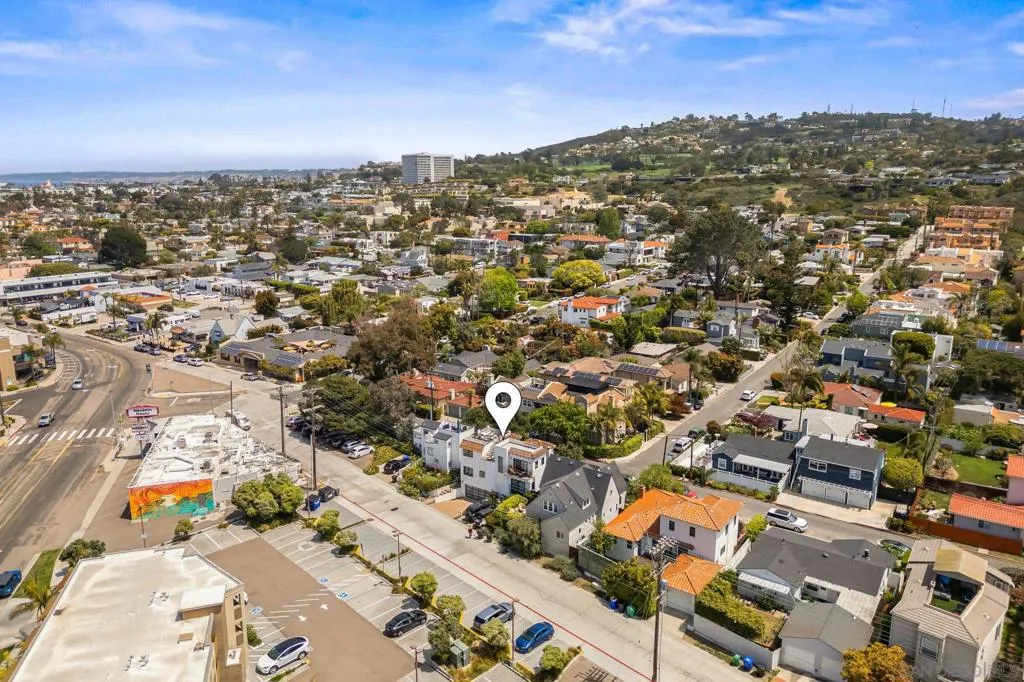 La Jolla, California 92037, United States, 4 Bedrooms Bedrooms, ,4 BathroomsBathrooms,Residential,Active,118214