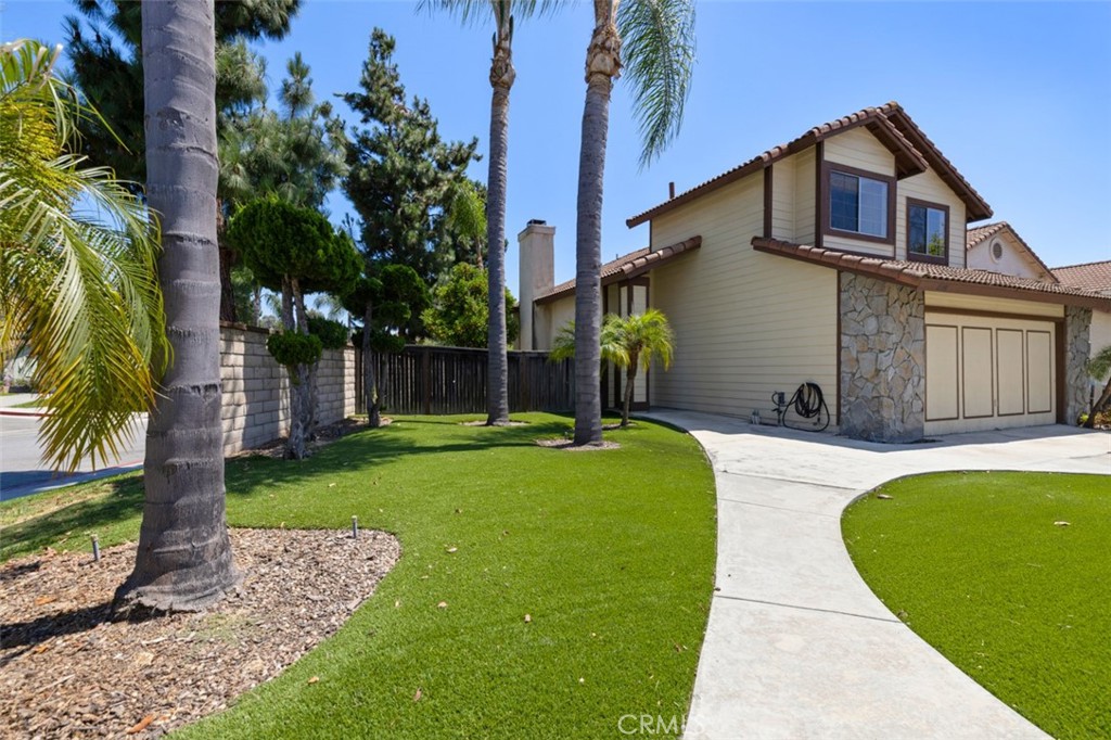 25146 Sanoria Street