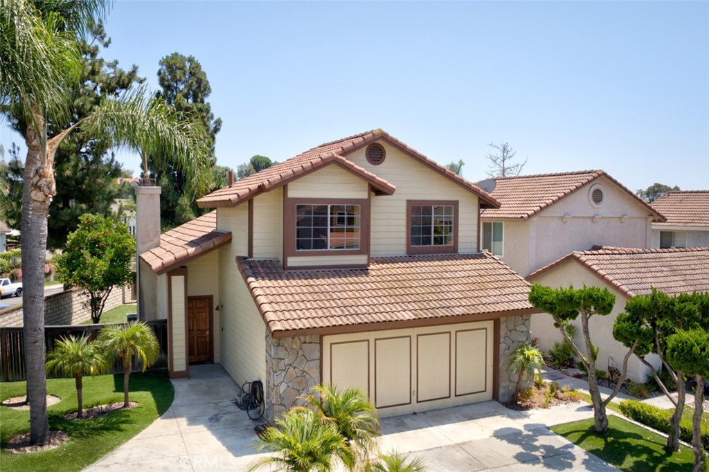 25146 Sanoria Street