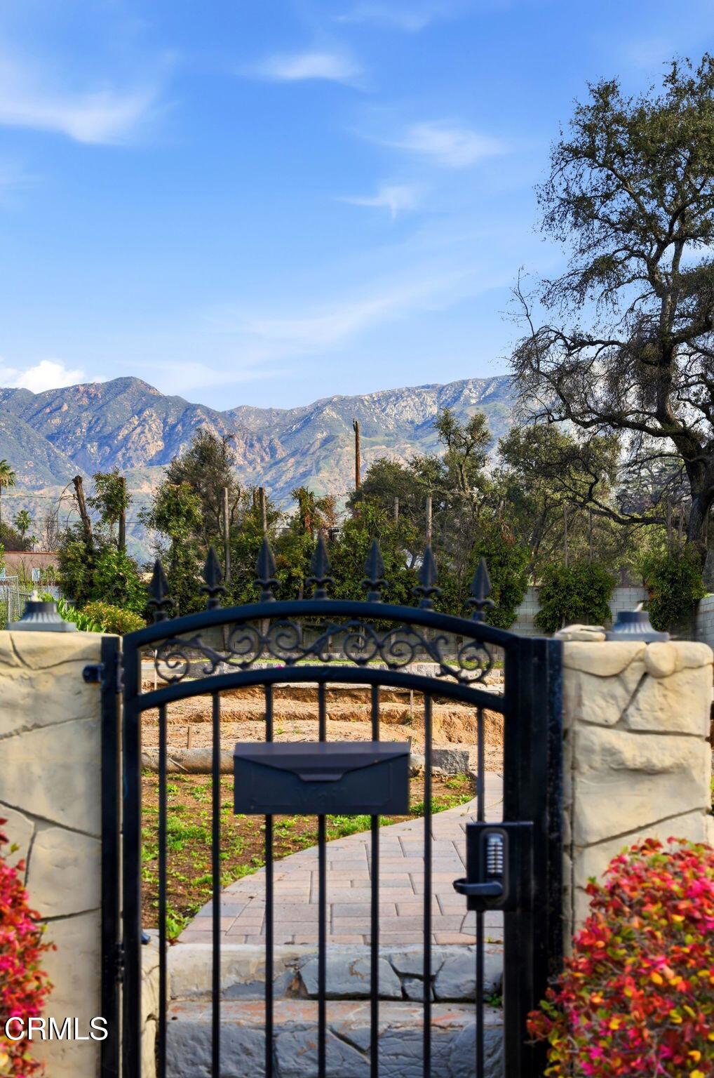 79 E Calaveras Street