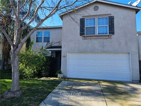 Photo of 3759 Larkspur Ave, Merced, CA 95348 (MLS # MC26006296)