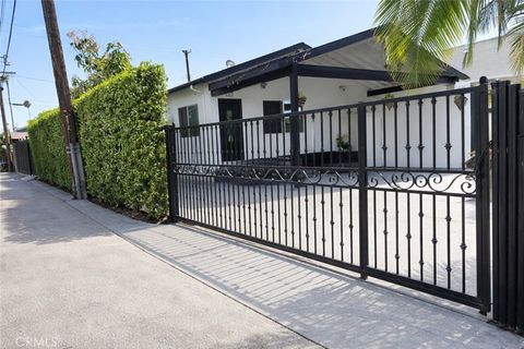 Photo of 316 W 73rd St, Los Angeles, CA 90003 (MLS # SR26080269)