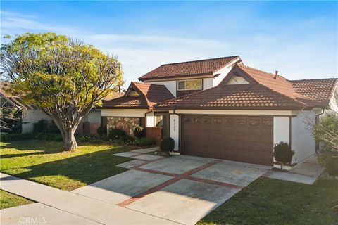 Photo of 8232 Mandeville Dr, Huntington Beach, CA 92646 (MLS # DW25264068)