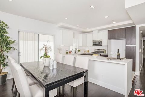 Tiny photo for 1945 Overland Avenue #202, Los Angeles, CA 90025 (MLS # 26661407)