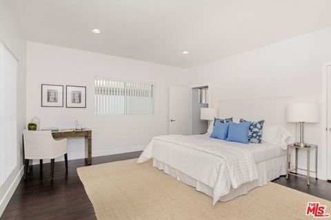 Tiny photo for 1945 Overland Avenue #202, Los Angeles, CA 90025 (MLS # 26661407)