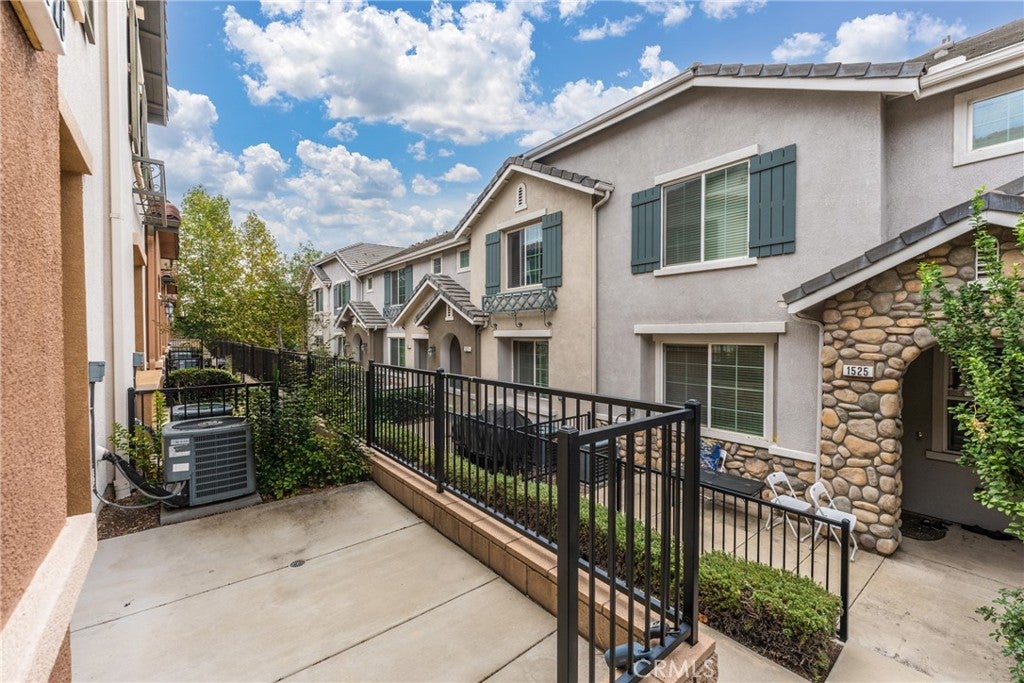 1526 Milan Court