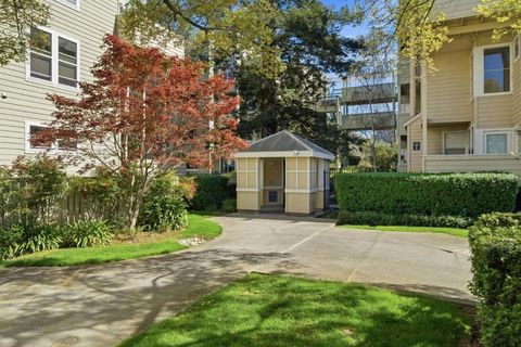 Photo of 211 S Fremont Street #314, San Mateo, CA 94401 (MLS # ML82039845)