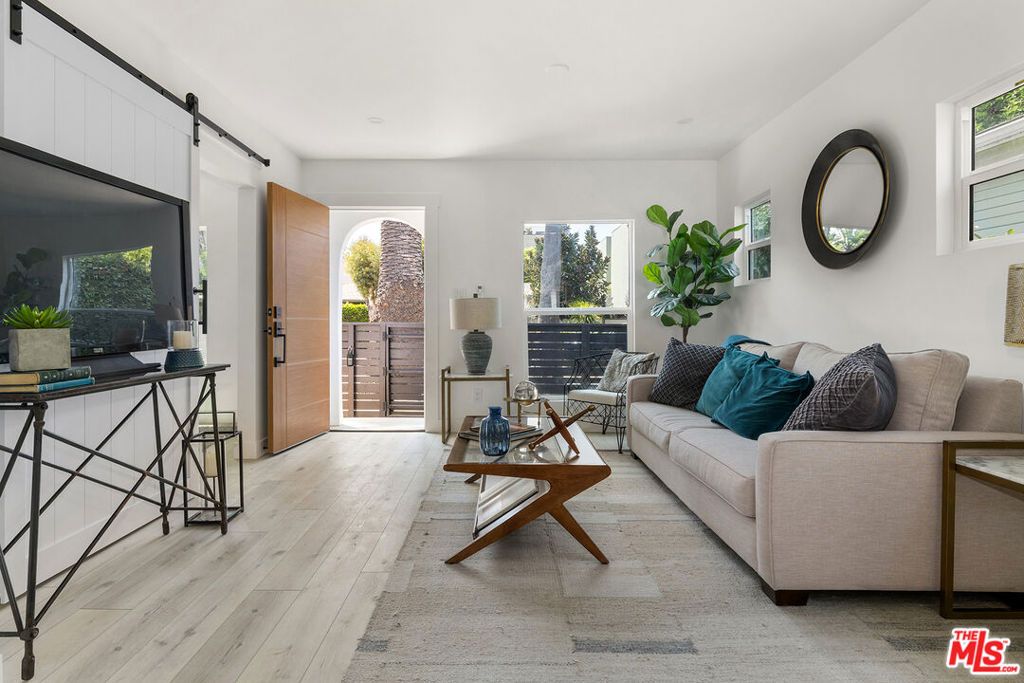 Photo of 2354 Ocean Avenue, Venice, CA 90291 (MLS # 25582171)