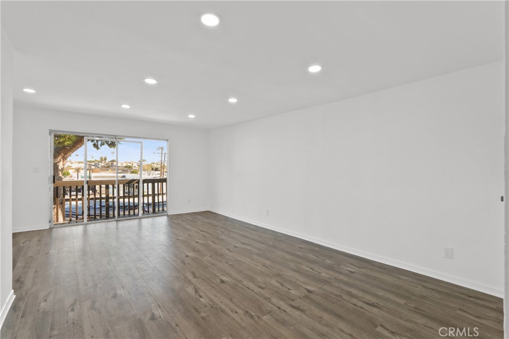 730 N Eucalyptus Ave 25