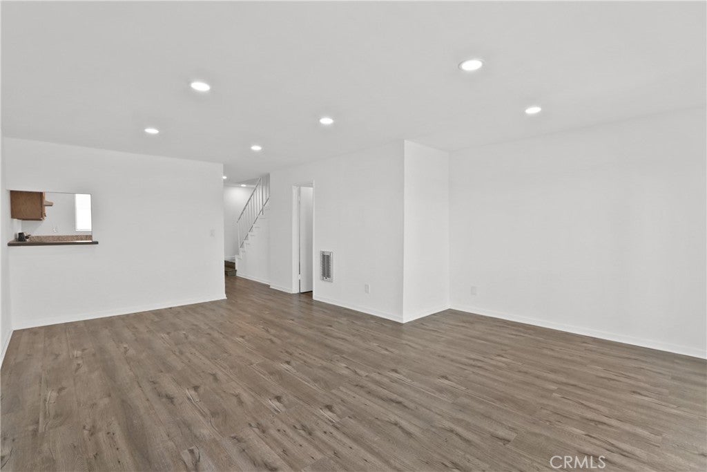 730 N Eucalyptus Ave 25