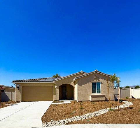 2961 Desiree Drive San Jacinto CA 92582