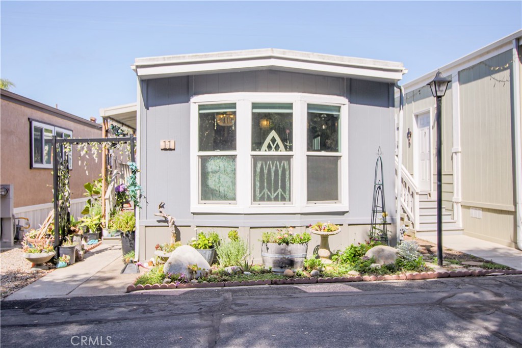 9097 N N Ventura Avenue 11