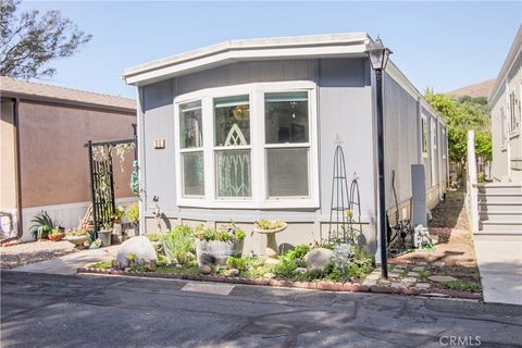 Photo of 9097 N N Ventura Avenue #11, Ventura, CA 93001 (MLS # SR26105871)