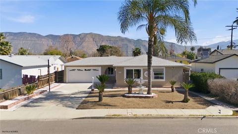 Photo of 409 W Camellia Way, San Jacinto, CA 92538 (MLS # IV26054506)