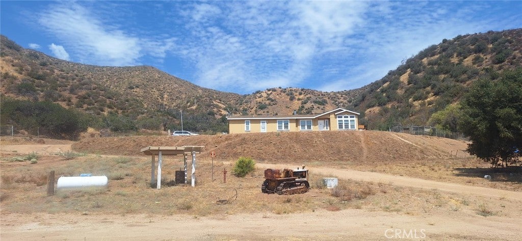 9895 Mias Canyon