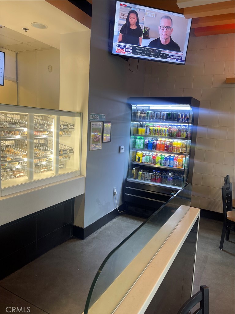 565 N Commonwealth Ave