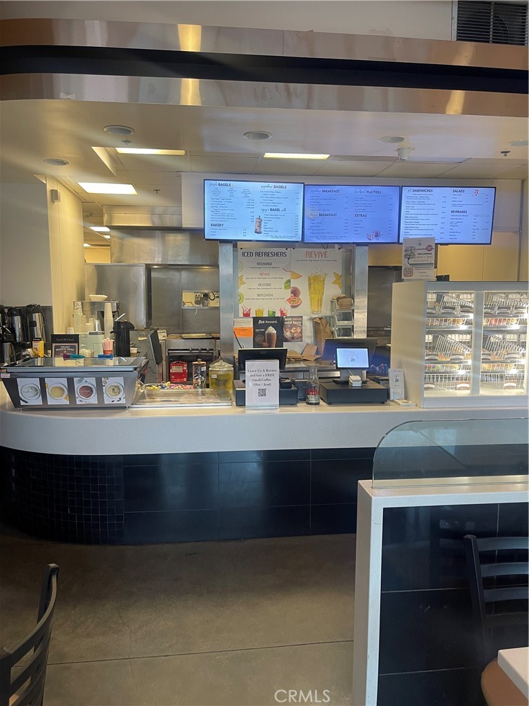 565 N Commonwealth Ave