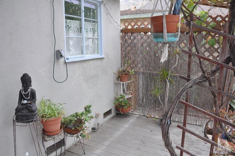 Ventura Ave - 0208 - Residential