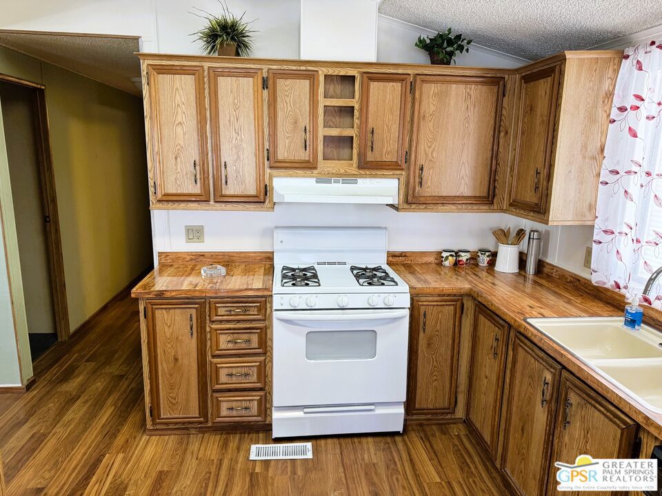 17640 Corkill Road 54
