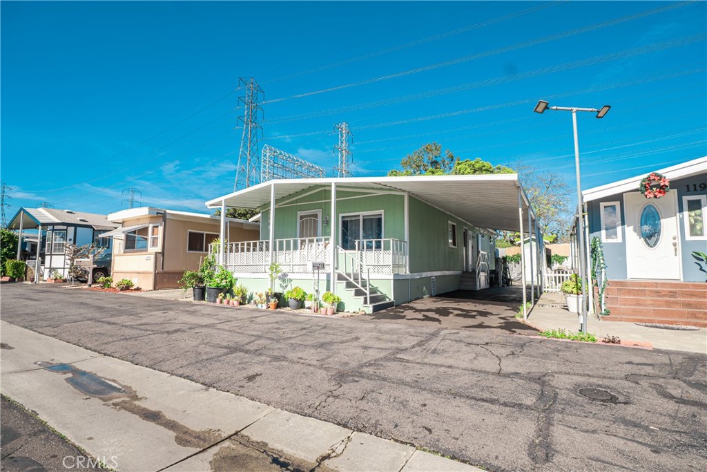 17705 S Western Unit 118 Avenue