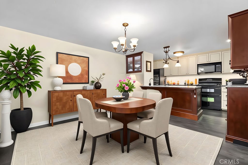 2501 S El Camino Real 206