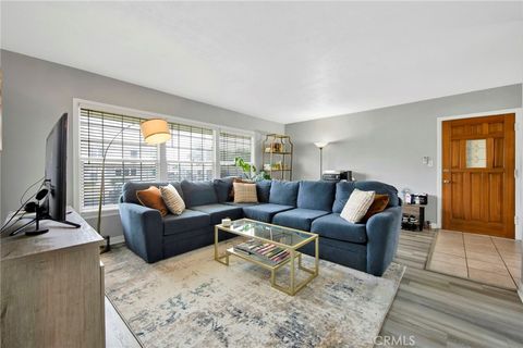 3310 W 77th Street Los Angeles CA 90043