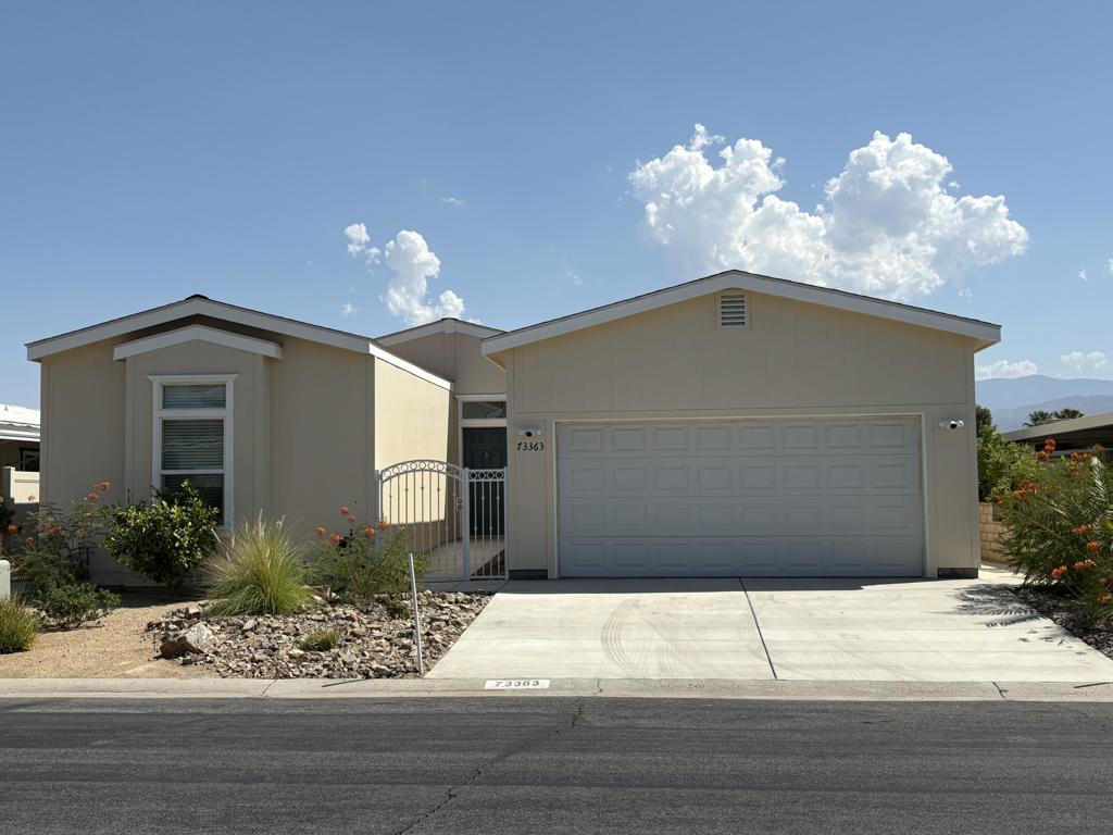 Palm Desert Greens - Manufactured In Park