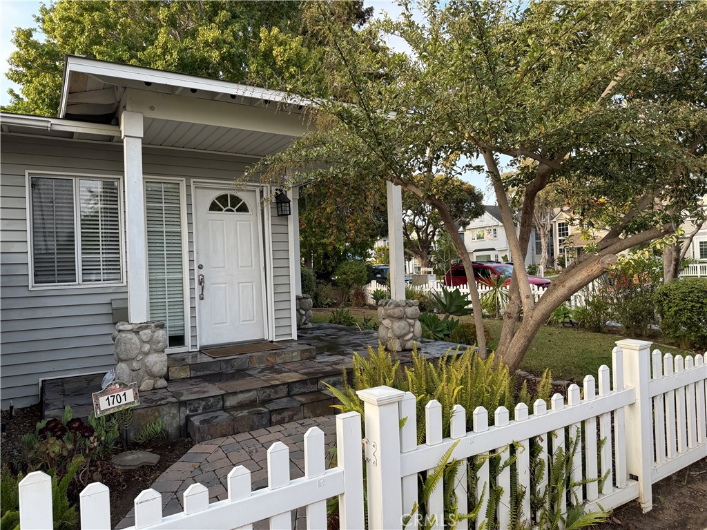 Downtown Area (DOWN) - Residential Income