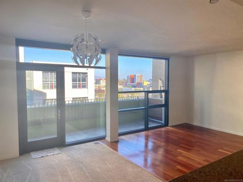 Photo of 350 11th Avenue Ave #619, San Diego, CA 92101 (MLS # 250036505SD)