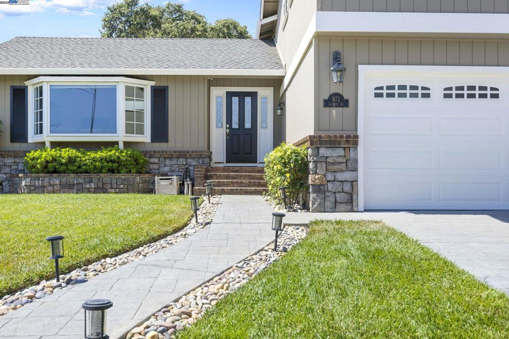 Beautifully updated spacious Thousand Oaks Charmer ready and waiting for its next owner. Completely remodeled with an Open Gourmet Kitchen showcasing Custom Cabinetry, Stainless Steel Appliances, Gas Cooktop, Granite Counters, Eat in Kitchen perfect for entertaining and large gatherings. Nestled on a spacious lot in a fantastic location, this open and bright 4 Bedroom, 2 1/2 Bathroom home has been meticulously maintained with impeccable attention to detail. Inviting and spacious, both inside and out, this wonderful home with a large yard featuring a spa, deck and patio areas is ready to host the next Backyard BBQ, Family Holiday, and more. You don't want to miss gem- homes like this don't come along very often!!