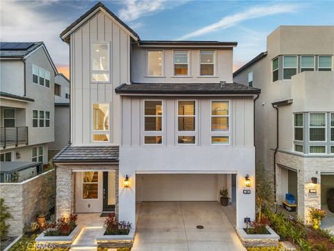 140 Reyes Alley Lake Forest CA 92630