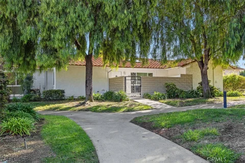 MLS: OC26212623