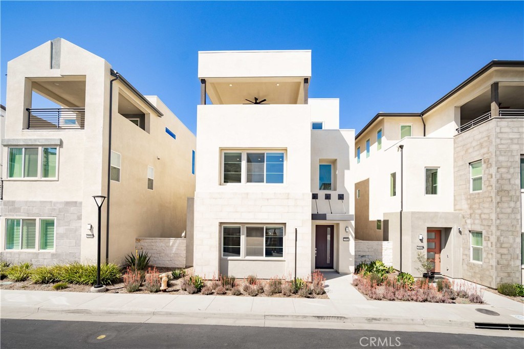 27516 Golden Currant Place
