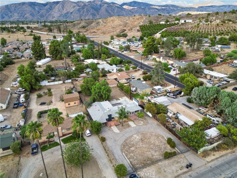 Tiny photo for 2050 E Oakland Avenue, Hemet, CA 92544 (MLS # IG26219880)