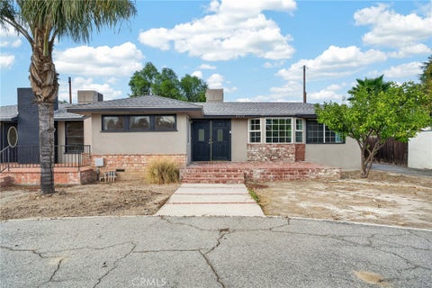 Tiny photo for 2050 E Oakland Avenue, Hemet, CA 92544 (MLS # IG26219880)