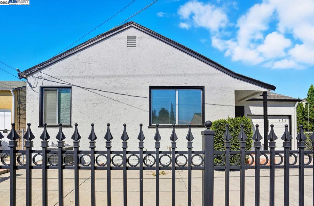 DOWNTOWN HAYWARD - Residential