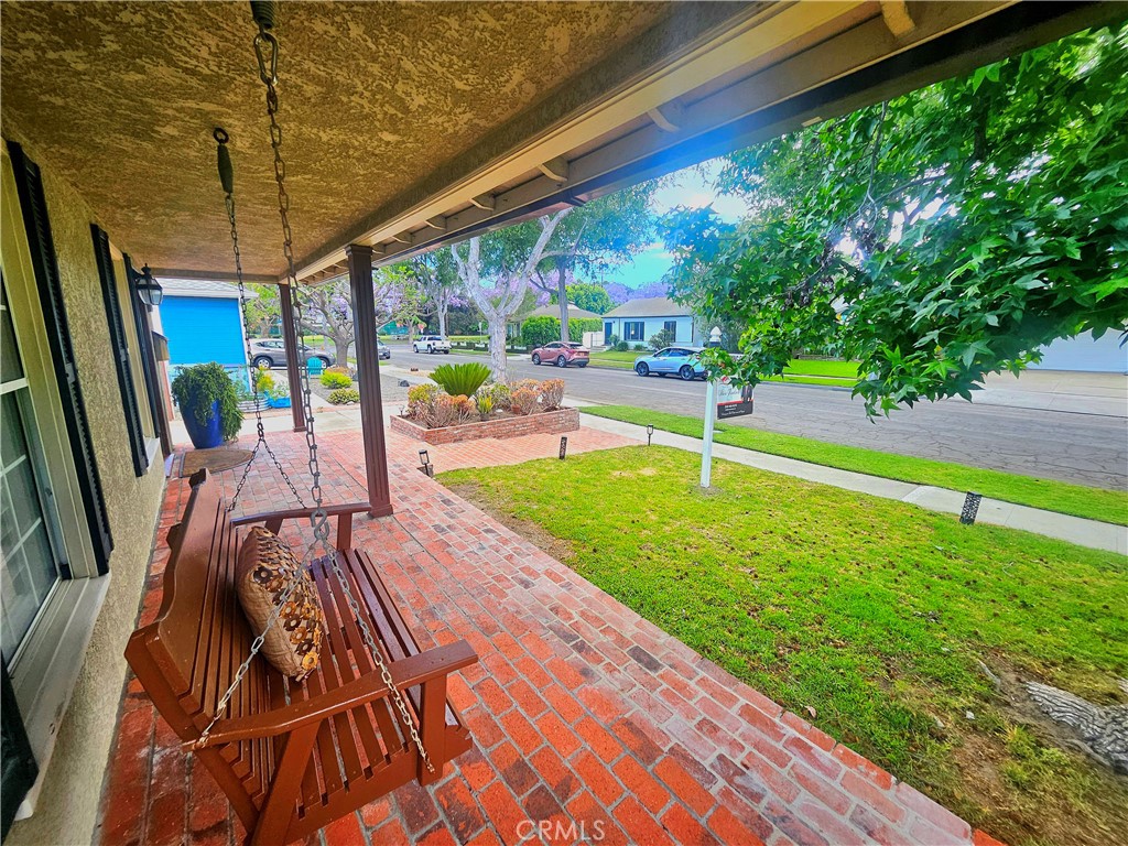 2330 Saint Joseph