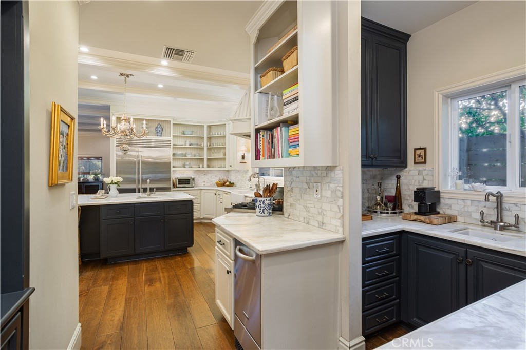 Newport Heights (NEWH) - Residential