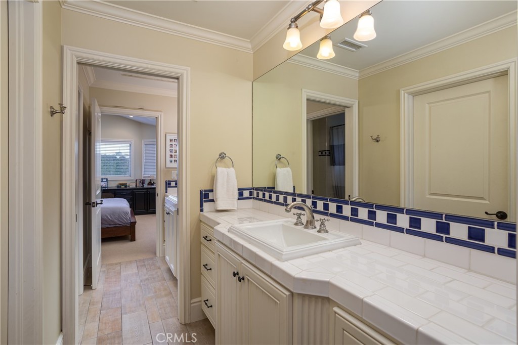 Newport Heights (NEWH) - Residential