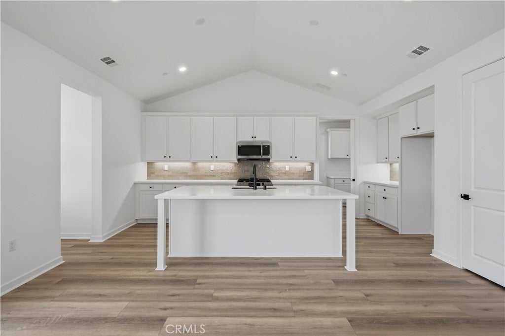 28520 Wildflower Terrace
