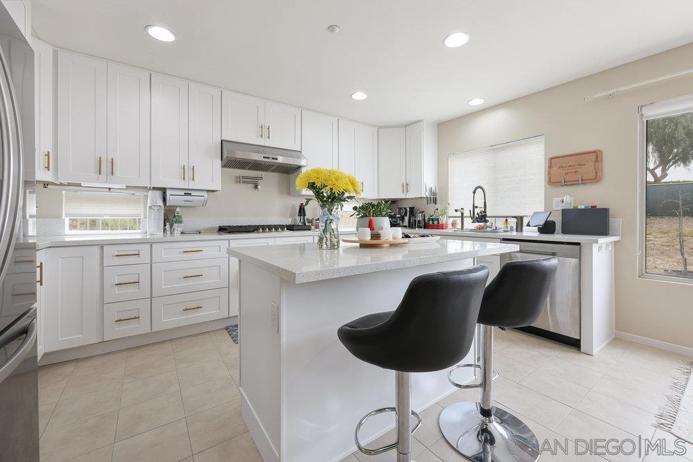 2176 Pointe Pkwy