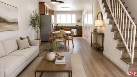 Photo of 140 N Berendo Street #2, Los Angeles, CA 90004 (MLS # 25627451)